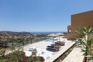 Bazén v ubytování Villa Zoe , south Crete , Triopetra nebo v jeho okolí