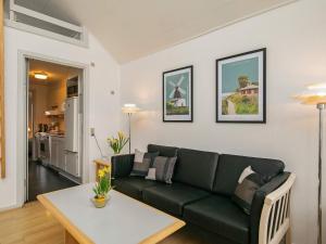 Η κουζίνα ή μικρή κουζίνα στο 6 person holiday home in Rudkøbing-By Traum