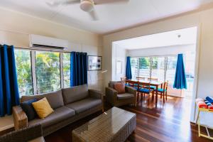 Χώρος καθιστικού στο Kooyong Apartment 1