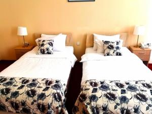 Letto o letti in una camera di Hotel N