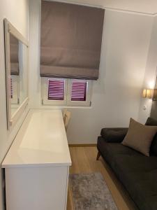 Posezení v ubytování HOTEL TSARSI + 37 fotografií