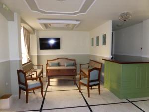 TV a/nebo společenská místnost v ubytování HOTEL TSARSI