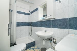 Kúpeľňa v ubytovaní Apartments Anita Tribunj + 37 fotografií