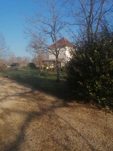 Afbeelding uit fotogalerij van Gite Le pigonnier Ecogite Le Luquet Saint Beauzeil 82150 in Saint-Beauzeil