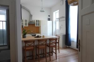 Kuchyňa alebo kuchynka v ubytovaní BpR Pastellion Art Home in Buda