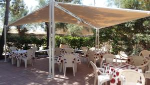 A restaurant or other place to eat at Residence Stella Maris
