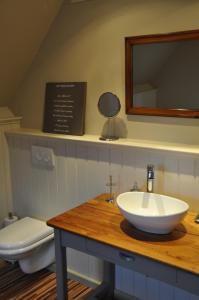 Kylpyhuone majoituspaikassa B&B 't Huys van Enaeme