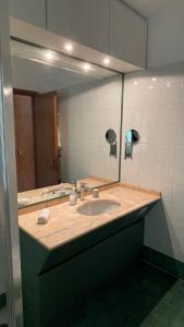 Ένα μπάνιο στο Few steps to the heart of Menaggio, swimming pool, breathtaking view +23 φωτογραφίες