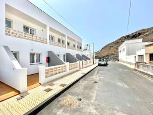 Gallery image of Apartamento de 1 dormitorio en primera linea de mar, Tamaduste, El Hierro in Tamaduste