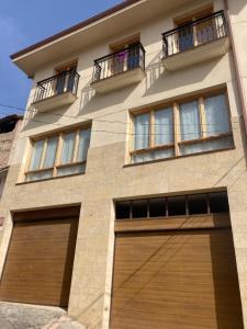 Budynek, w którym mieści się apartament