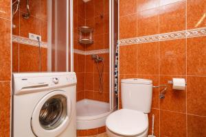 Koupelna v ubytování Apartmento Caribe Centro Casasol + 8 fotografií