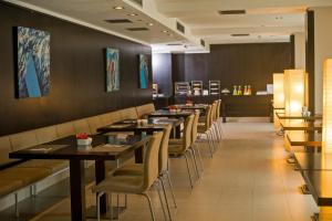 Restaurant o un lloc per menjar a Hotel CH Bucharest