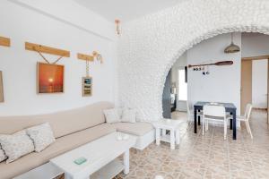 Istumisnurk majutusasutuses Endless Blue from Syros - Fabrika Resort - House 1