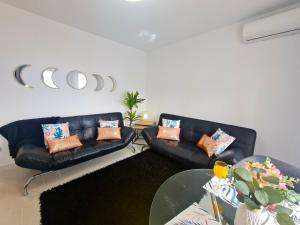 Posezení v ubytování Precioso apartamento con piscinas y vistas al mar.