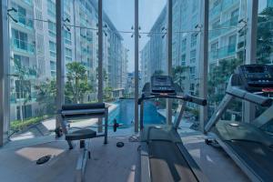 Fitnesscenter och/eller fitnessfaciliteter på INNER CIRCLE 1 Bed In City Center Residence