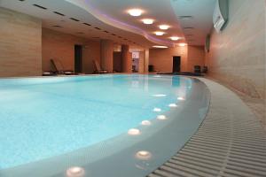 Πισίνα στο ή κοντά στο Resort Center SHARZHUM