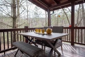 Gallery image of Three Dog Night - Pet-Friendly Cabin With Hot Tub in Blue Ridge