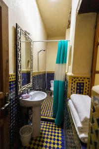 Koupelna v ubytování Riad Fes Iline