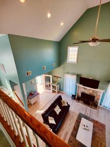 Predel za sedenje v nastanitvi Sunny Delight - Sleeps 10 - Generous Space!