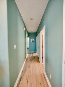 Fotografija v galeriji nastanitve Sunny Delight - Sleeps 10 - Generous Space! v mestu Bolivar Peninsula