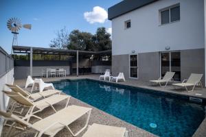 Πισίνα στο ή κοντά στο Villa Ruby Nissi Beach