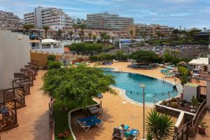 La alberca dentro o cerca de Neptuno ocean front suite