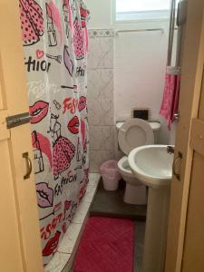 Vonios kambarys apgyvendinimo įstaigoje Posada de Amor