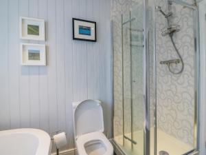 Et badeværelse på Brock Cottage + 26 billeder