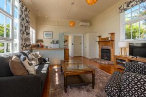 Η κουζίνα ή μικρή κουζίνα στο Kina Beach Cottages