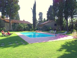 Bazén v ubytovaní Holiday Home Tuscany with Pool alebo v jeho blízkosti