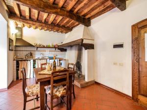 Kuchyňa alebo kuchynka v ubytovaní Holiday Home Tuscany with Pool