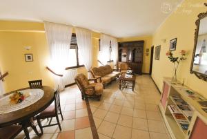 A seating area at Bed & Breakfast L'Arengo