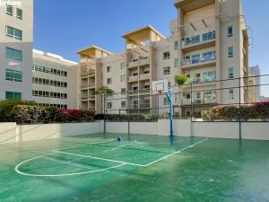 Gallery image of bnbmehomes - Spectacular 1BR - Community View - 302 in Dubai