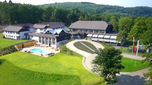 Bazén v ubytování Hotel Diehlberg nebo v jeho okolí