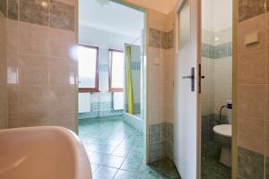 Vannituba majutusasutuses Hotel Sklárna Harrachov