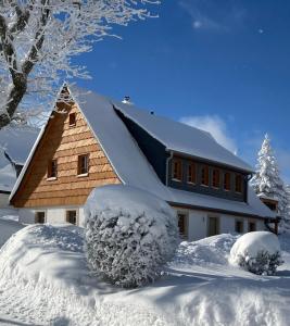 Erzgebirgshaus kapag winter