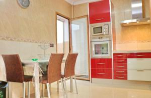 Kuchyňa alebo kuchynka v ubytovaní Apartamento Teresa planta baja