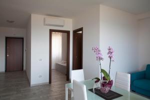 Posedenie v ubytovaní Airone Residence