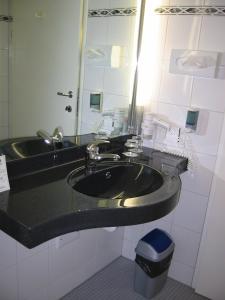 Koupelna v ubytování Hotel A1 Grauholz + 28 fotografií