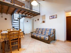 Posedenie v ubytovaní Apartment Belvedere - CET122 by Interhome + 26 fotografií
