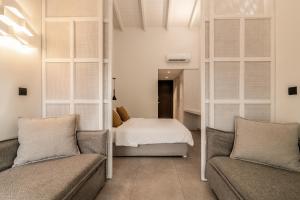 Gallery image of NEW BEACH HOTEL in Planos