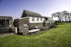 Gallery image of Bunk House - 4 Bedroom - Llangenith in Llangennith