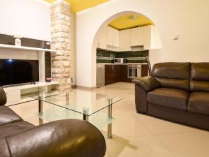 Posedenie v ubytovaní Apartment Anić-2 by Interhome