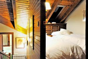 Postel nebo postele na pokoji v ubytování Chardín d'Alto-Apartamentos Chardins
