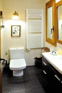 Koupelna v ubytování Chardín d'Alto-Apartamentos Chardins