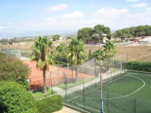 Tenis a/nebo squash v ubytování Hotel Don Miguel Playa nebo okolí