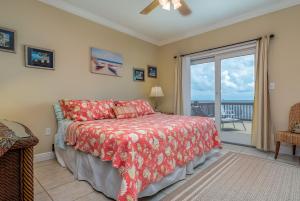 Galeriebild der Unterkunft Off The Hook - Very private lot with amazing gulf views perfect for your family beach vacation home in Dauphin Island