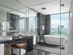 Gallery image of Four Seasons Hotel Tokyo at Otemachi in Tokyo