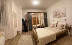 Fotografia z galérie ubytovania Three bedroom apartment between Trogir and Split v destinácii Kaštela