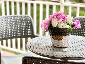 A balcony or terrace at Apartamentos Zaragoza